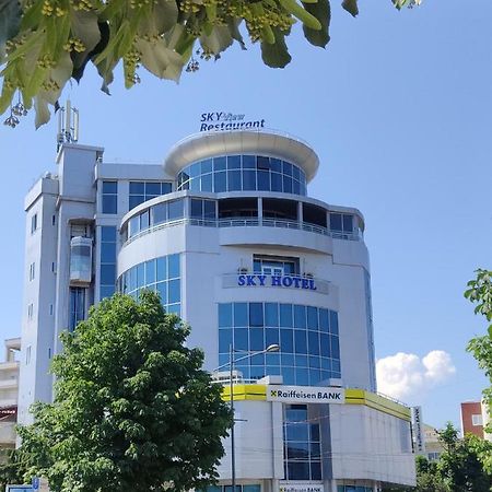 Sky View Hotel Корча Екстериор снимка