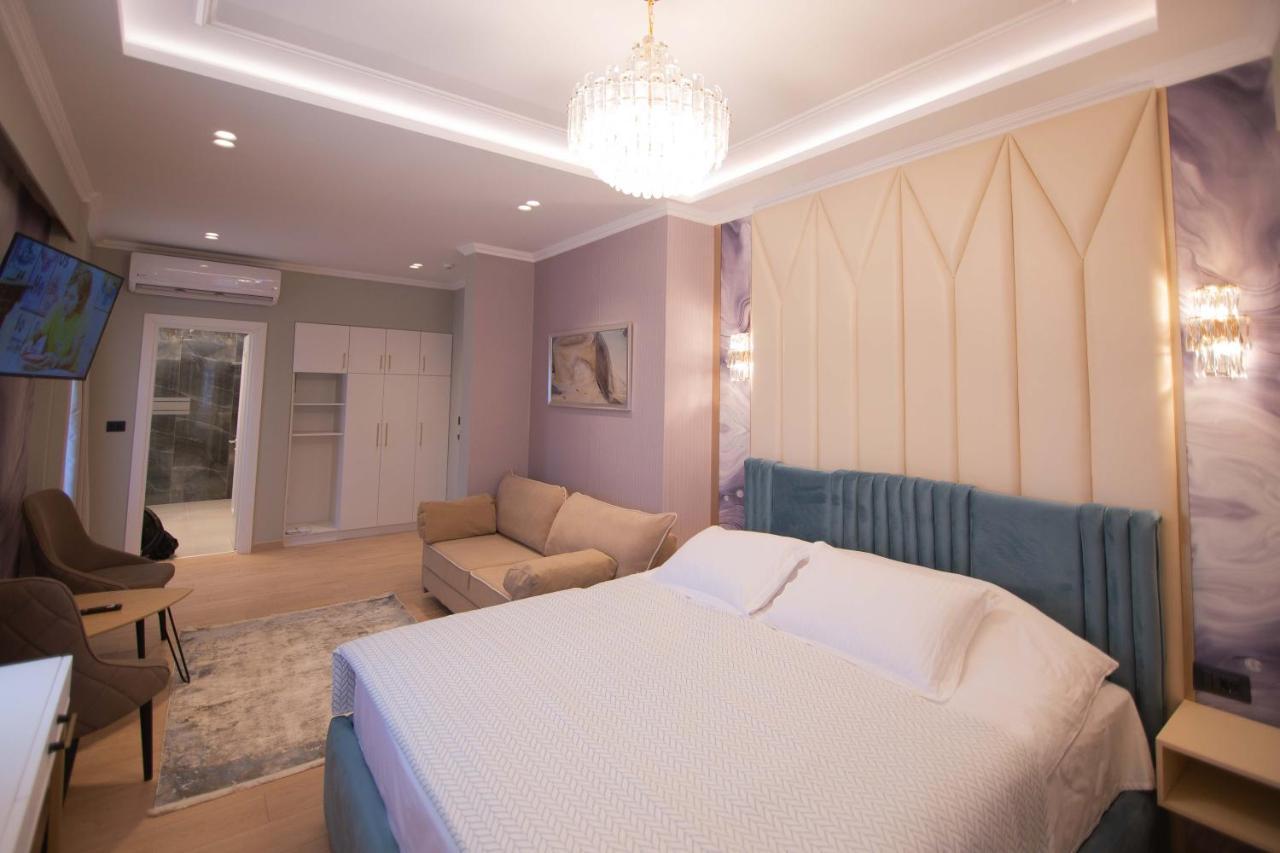Sky View Hotel Корча Екстериор снимка