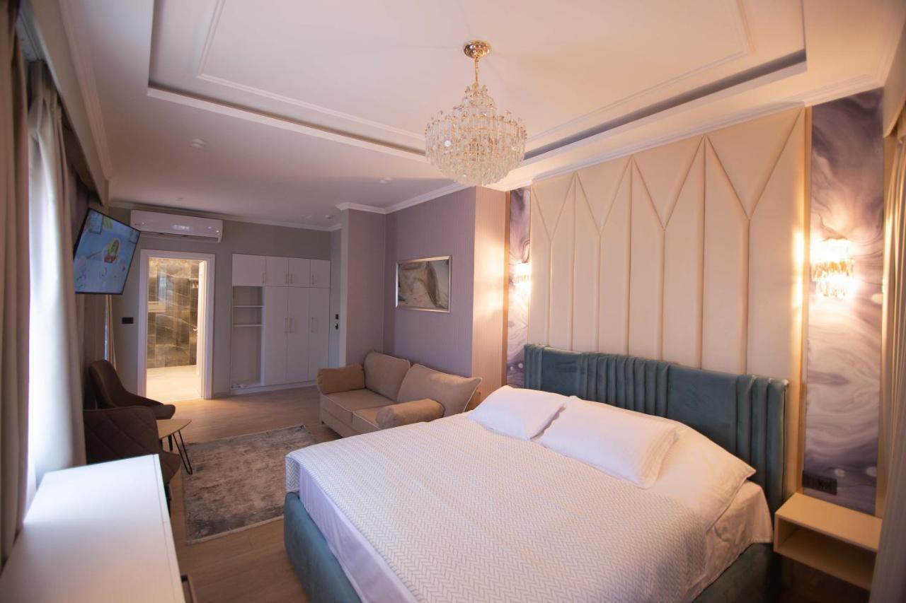 Sky View Hotel Корча Екстериор снимка