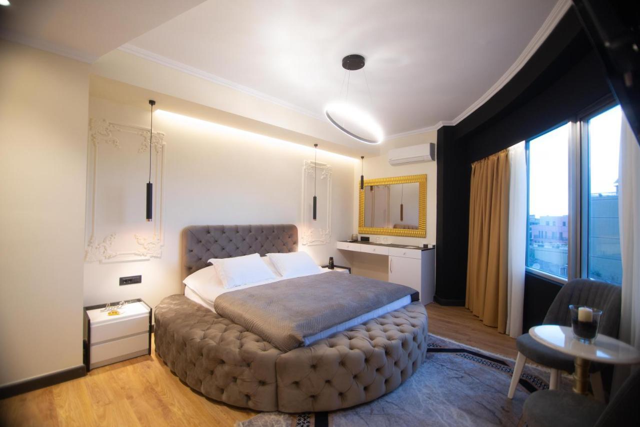 Sky View Hotel Корча Екстериор снимка