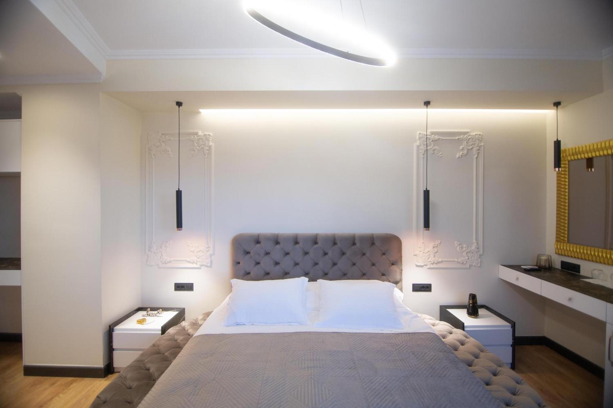 Sky View Hotel Корча Стая снимка