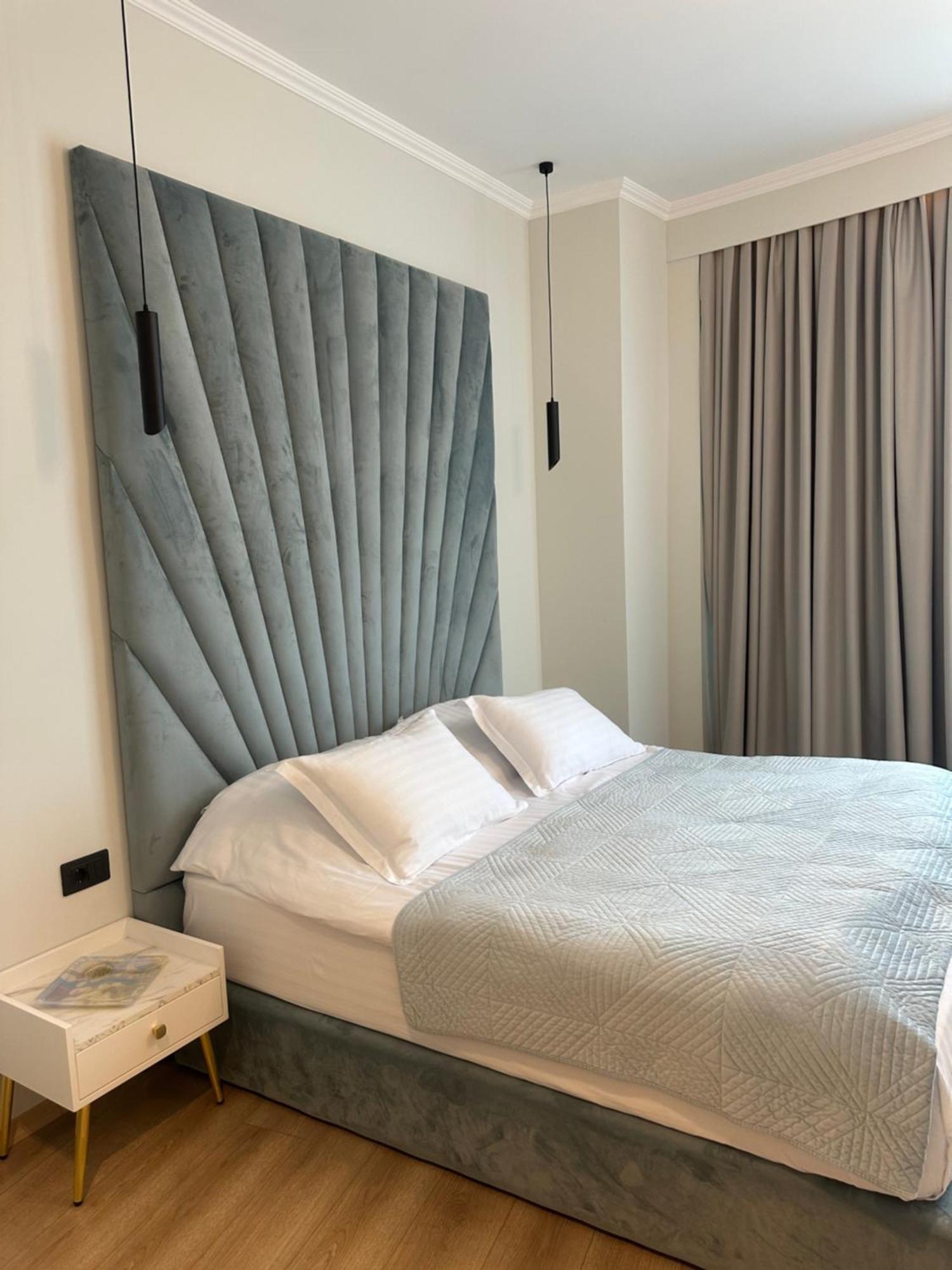 Sky View Hotel Корча Екстериор снимка